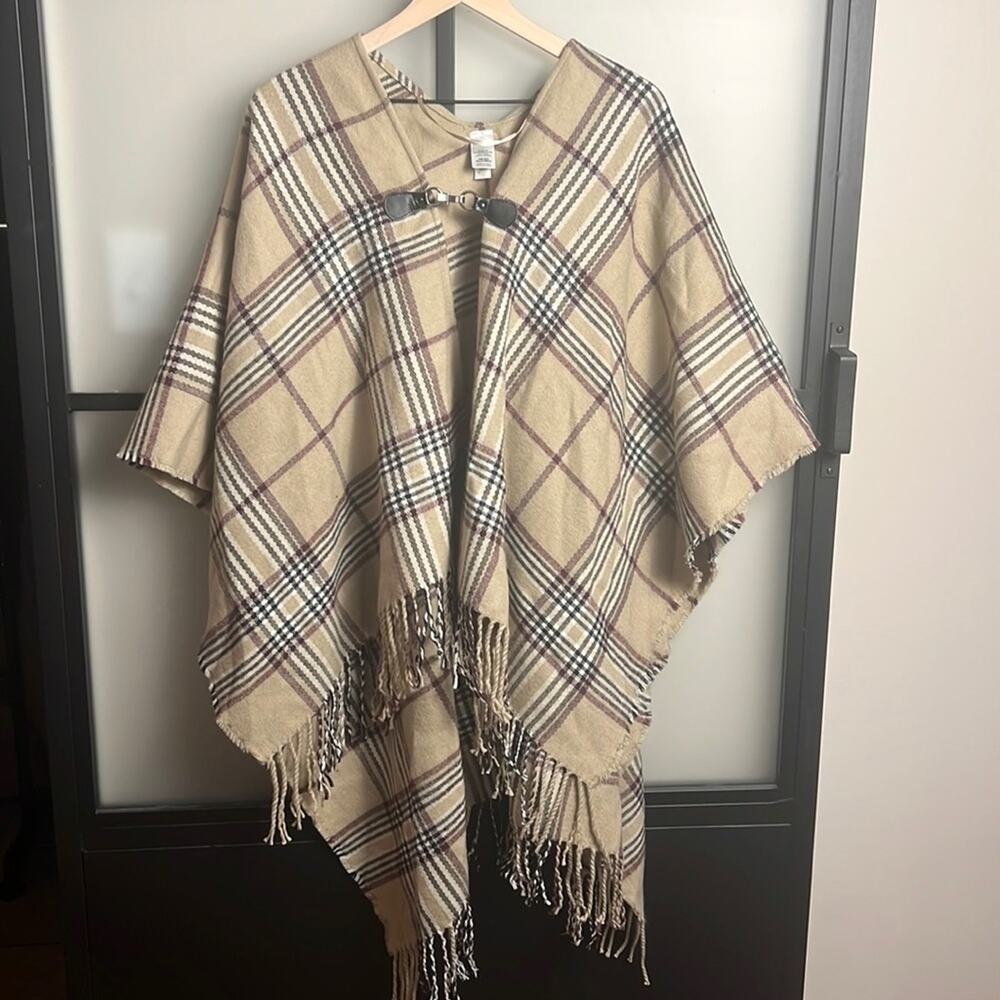 Plaid Fringe Hem Shawl with Leather Closure